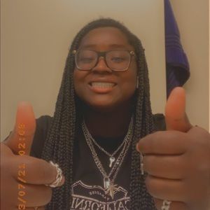 Meet your Posher, Brianna